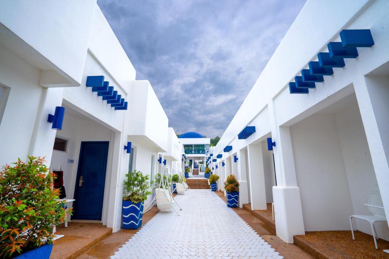 The Palladium Hotel Coron Exteriör bild